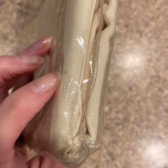 Croscill Home Fabric Tablecloth 52”x52” Square Cotton Polyester Blend Dining - Picture 10 of 14